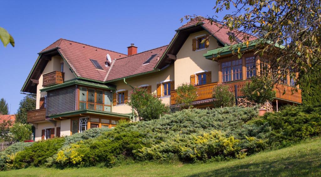 Ferienwohnungen Soravia ガムリッツ エクステリア 写真